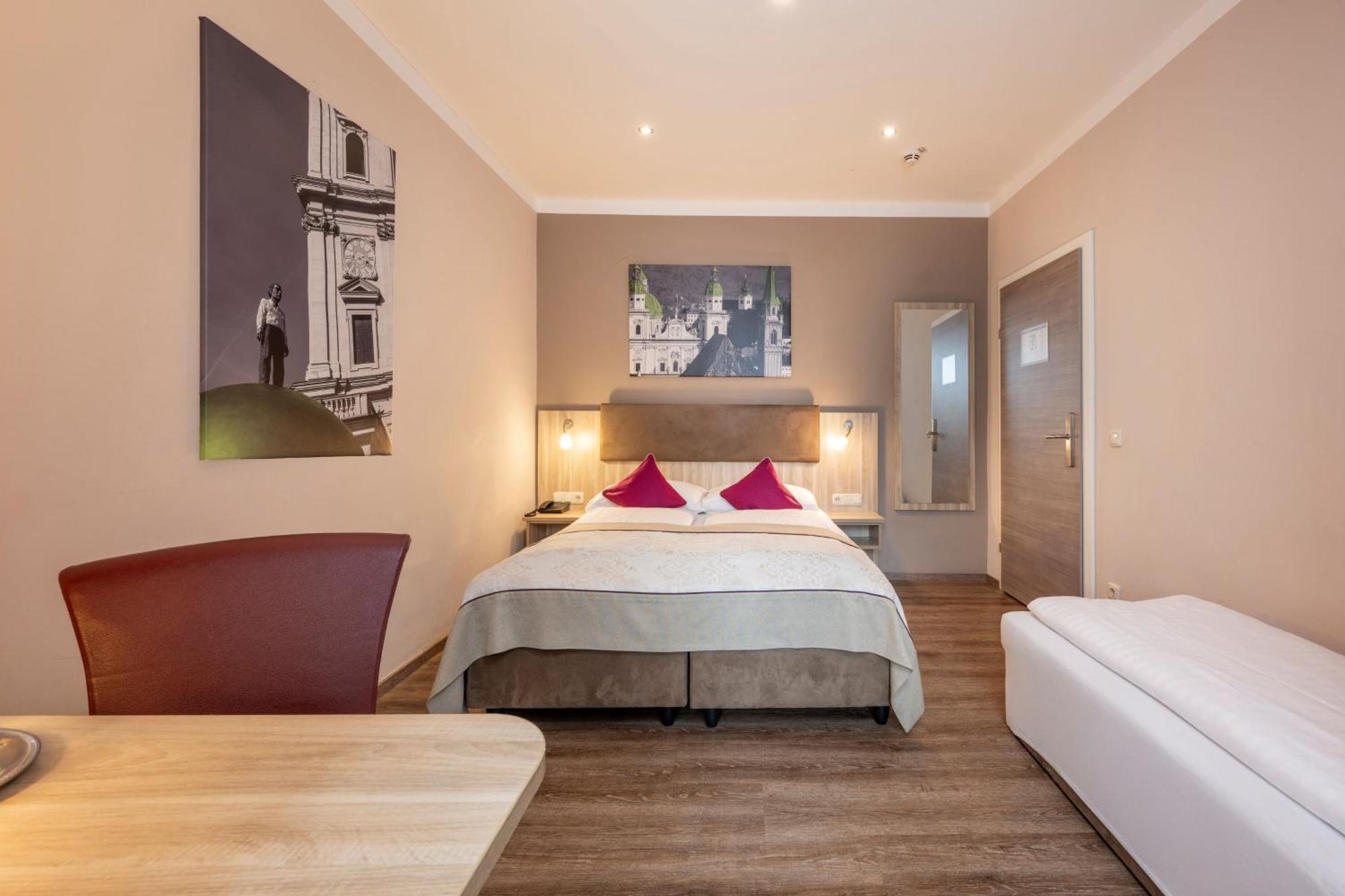 Comfort Plus Room