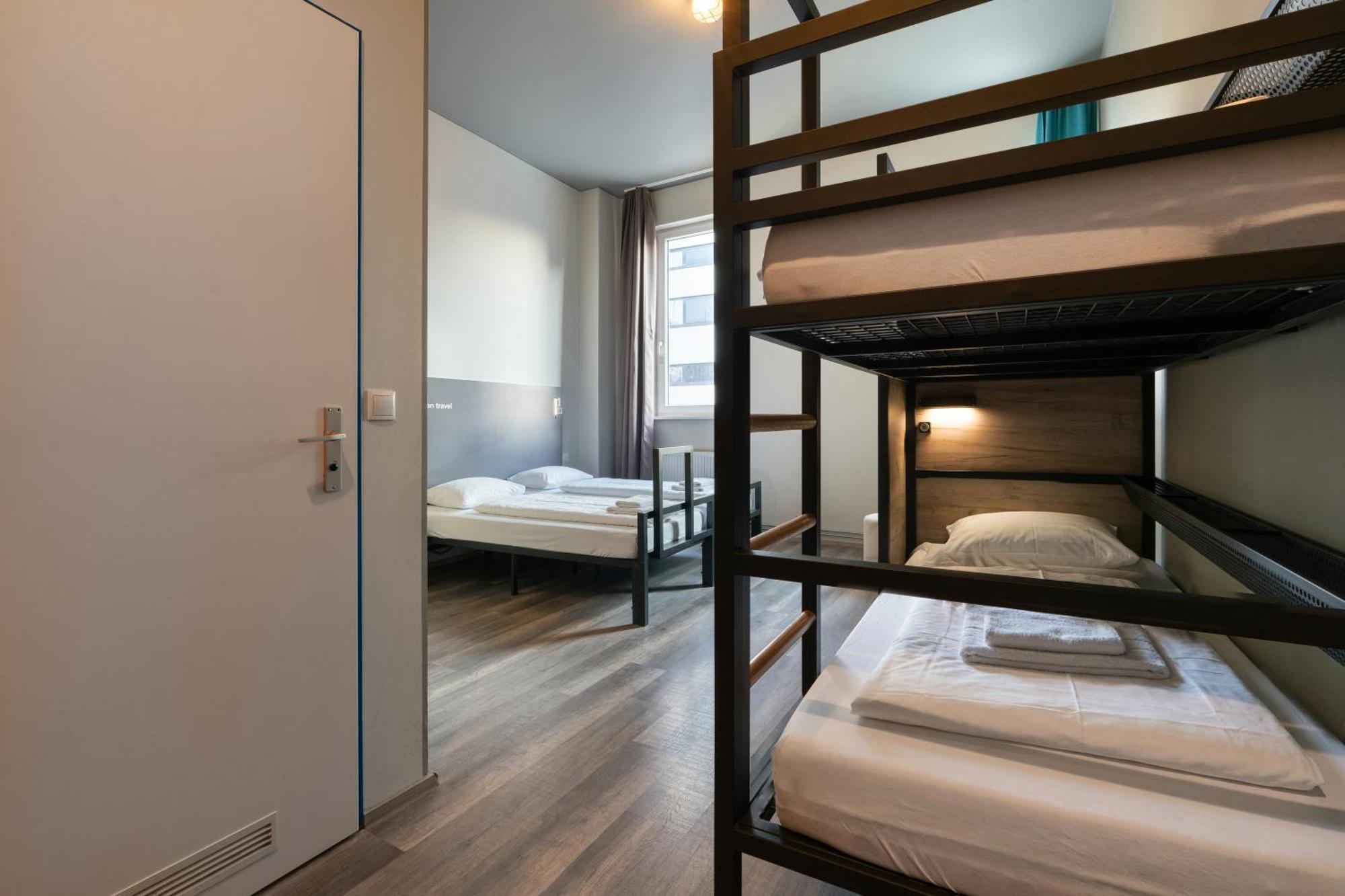 Quadruple Room,1765932012:JPEG