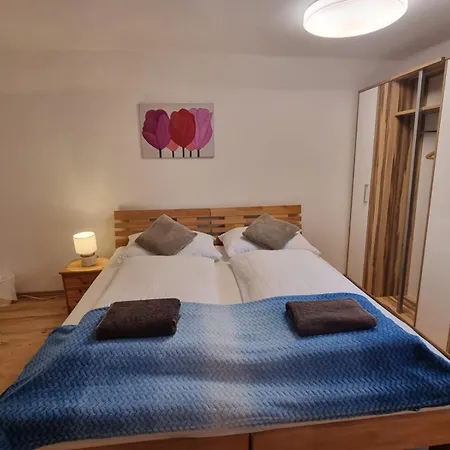 Greennest Retreat & Parking-2